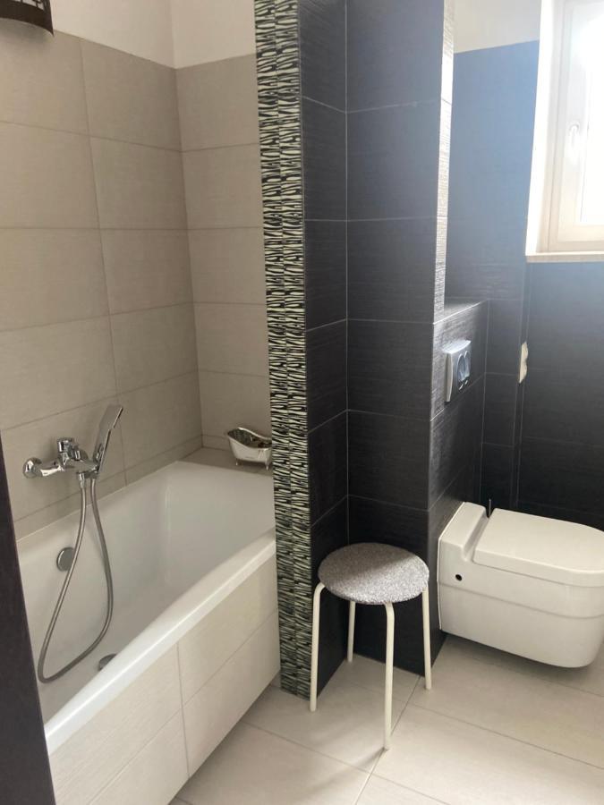 Apartament Centrum Msciwoja Gdynia Bagian luar foto
